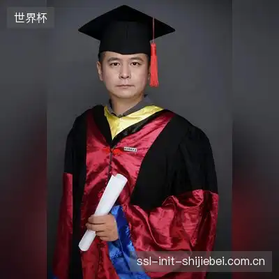 吴伟华